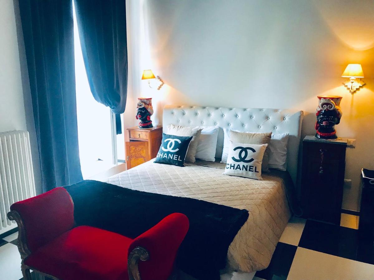 B&B Dell'Orologio 아쿠아비바 델레 폰티 외부 사진